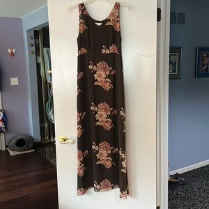Maxi brown floral dress